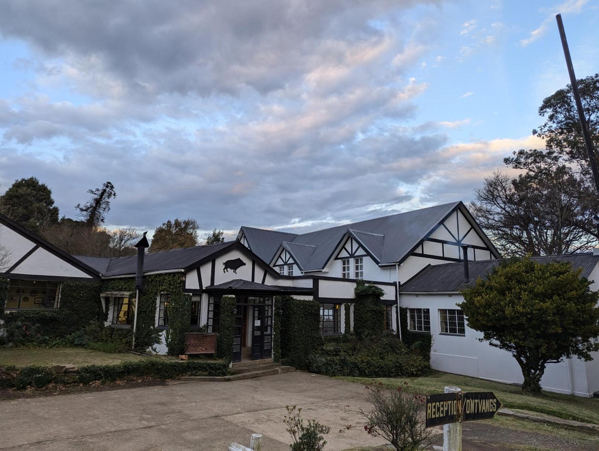 The Historic Hogsback Inn Eksteriør bilde